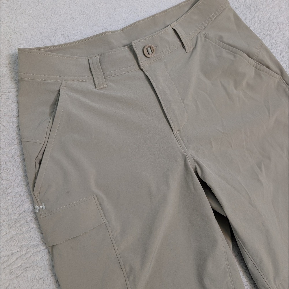 Under Armour Shorts Mens 30x9 Beige Cargo Golf Performance Stretch Logo